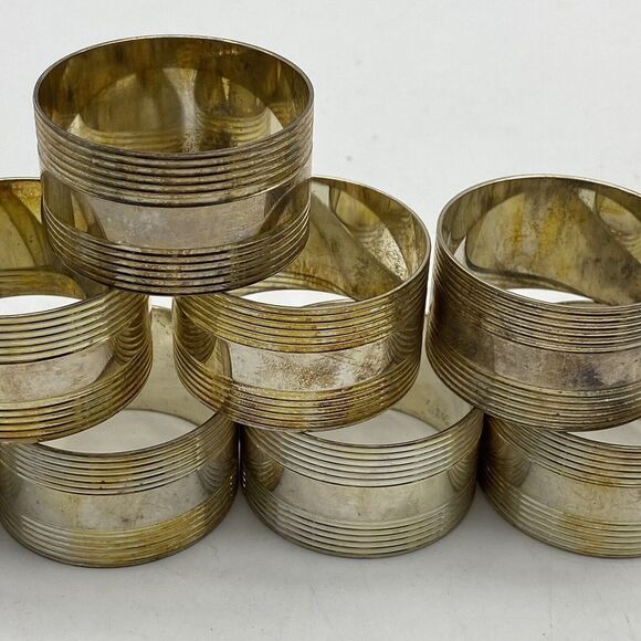 VTG Metal Napkin Rings Silver Gold Assorted Lot Of 17 Mixed Round Ornate Xmas - Picture 10 of 11